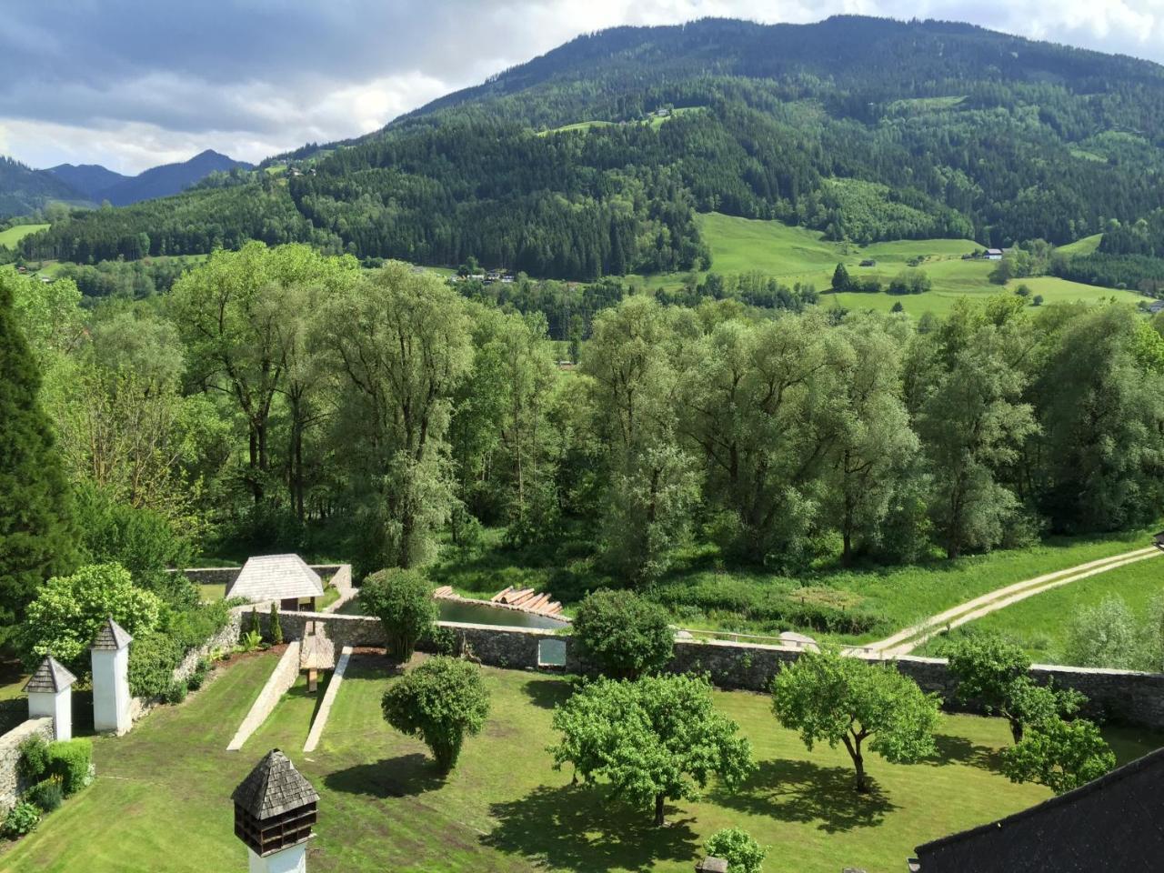 Schloss Gstatt Oblarn 外观 照片